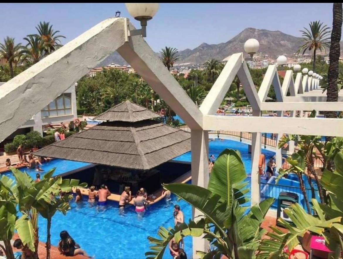 Stefys Beach Apartment เบนัลมาเดนา ภายนอก รูปภาพ