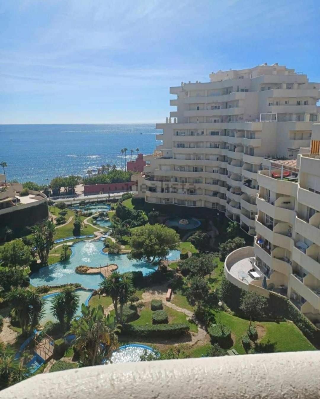 Stefys Beach Apartment เบนัลมาเดนา ภายนอก รูปภาพ
